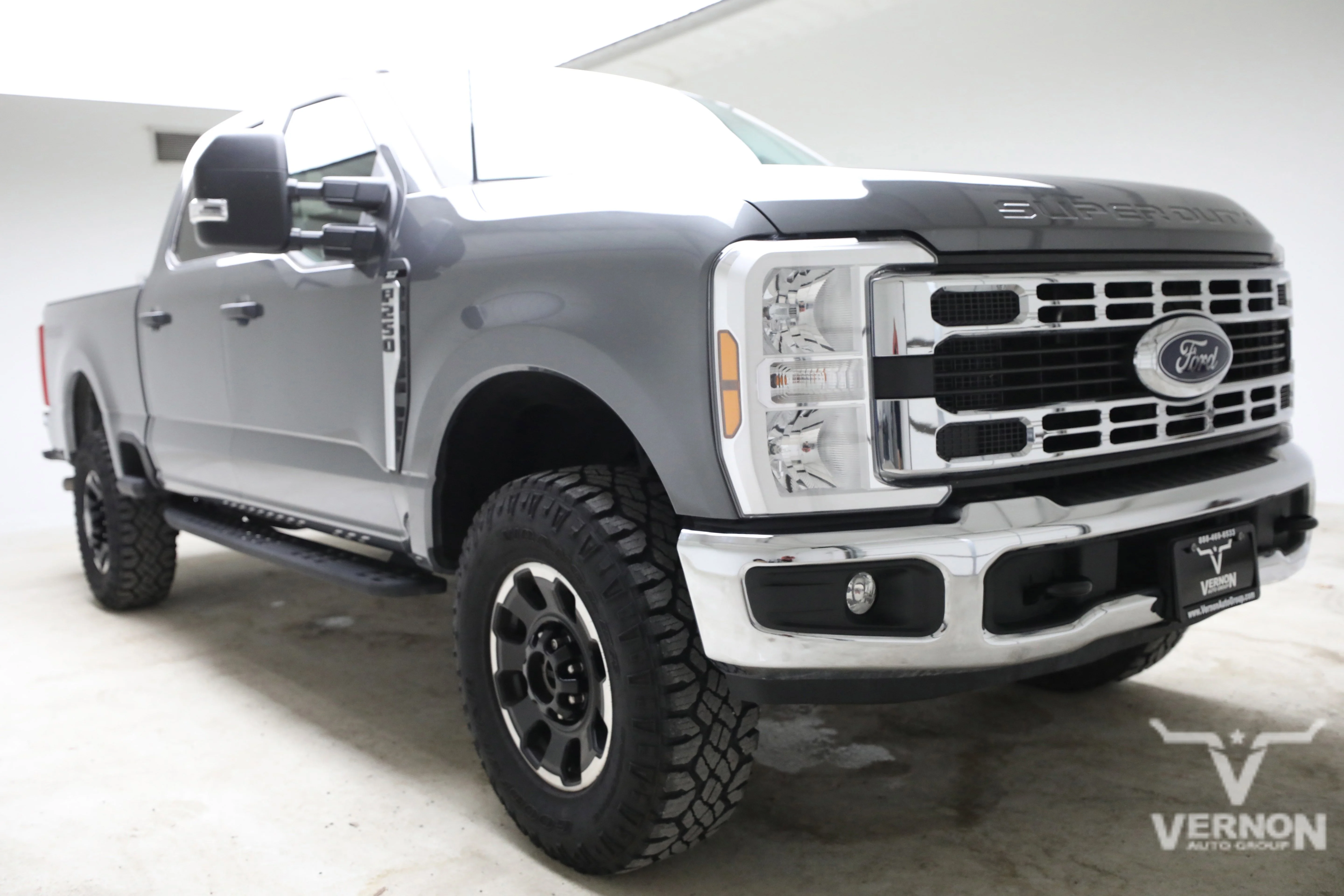 Pre-Owned 2025 Ford Super Duty F-250 XLT Crew Cab 4x4 Tremor