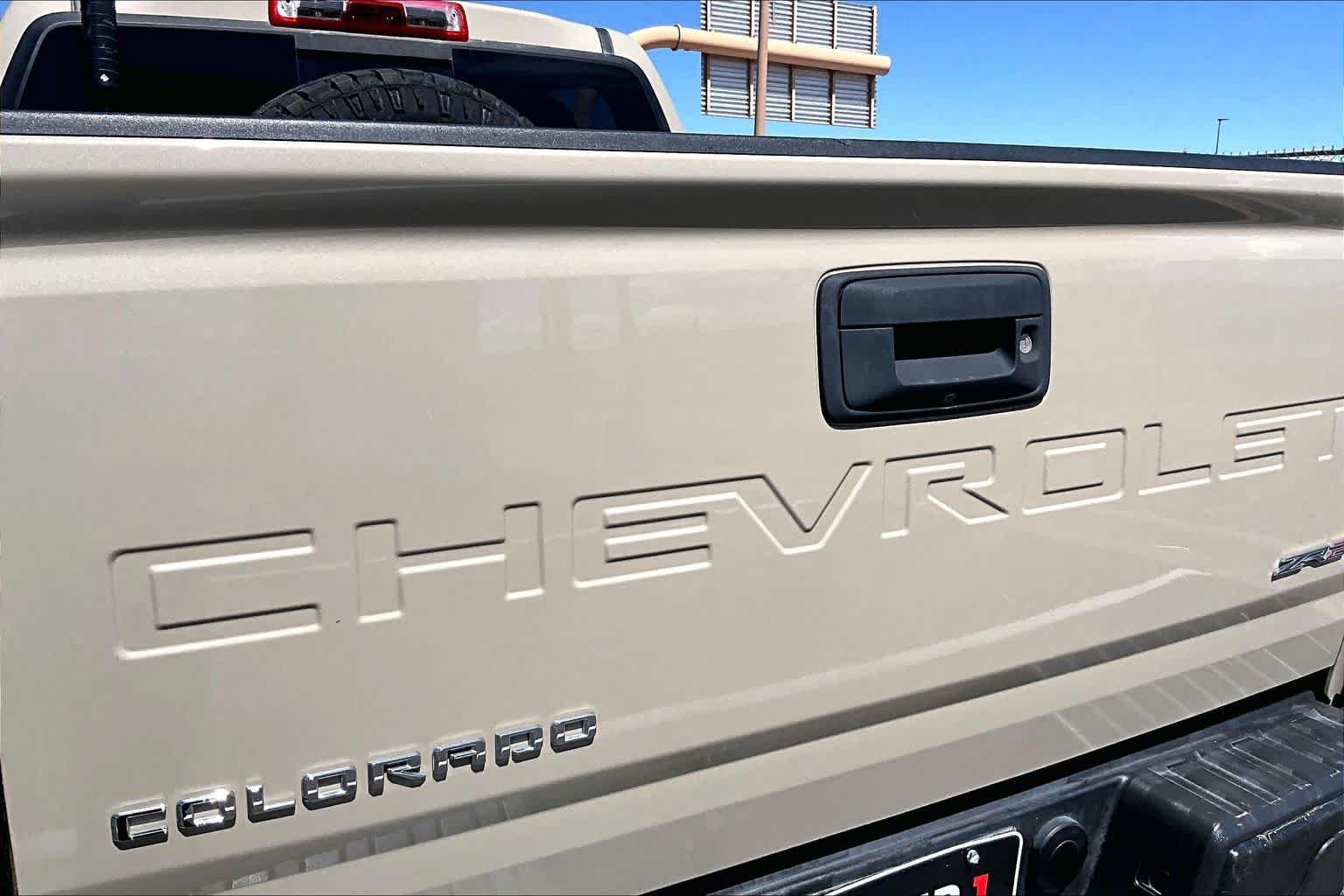 Used 2021 Sand Dune Metallic Chevrolet 4WD ZR2 image 28