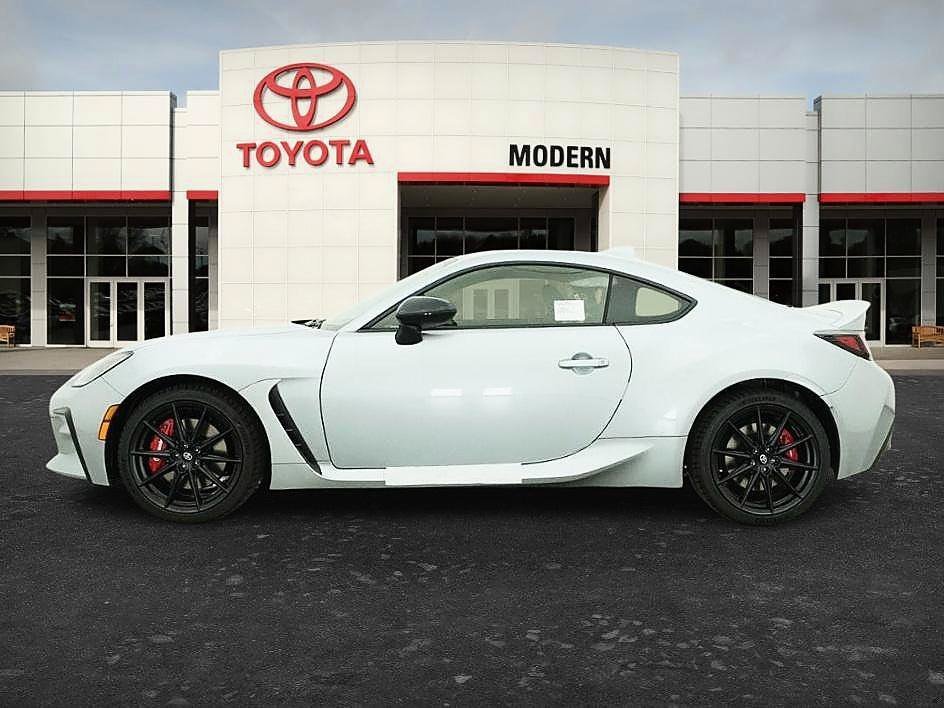 Used 2026 Steel Toyota Premium image 6