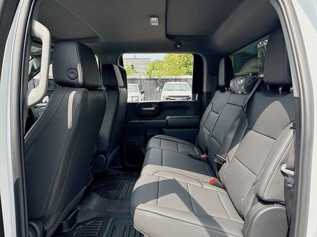 2025 GMC Sierra 3500 Chassis Cab Pro - Photo 22