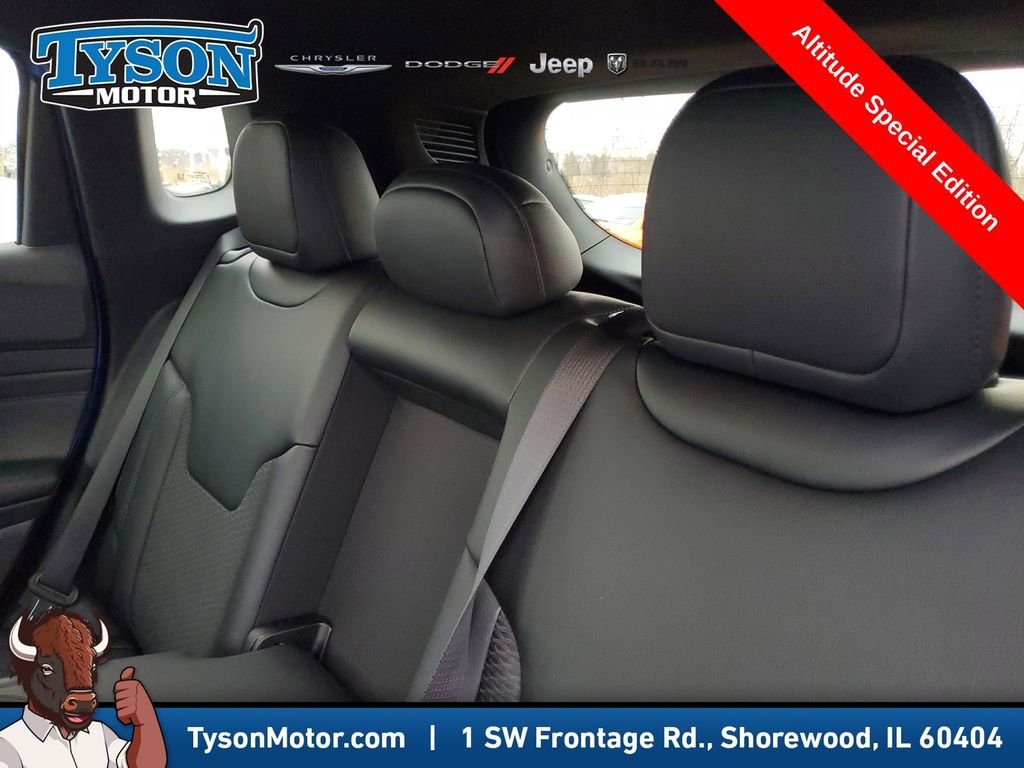 New 2026 Hydro Blue Pearlcoat Jeep Latitude image 11