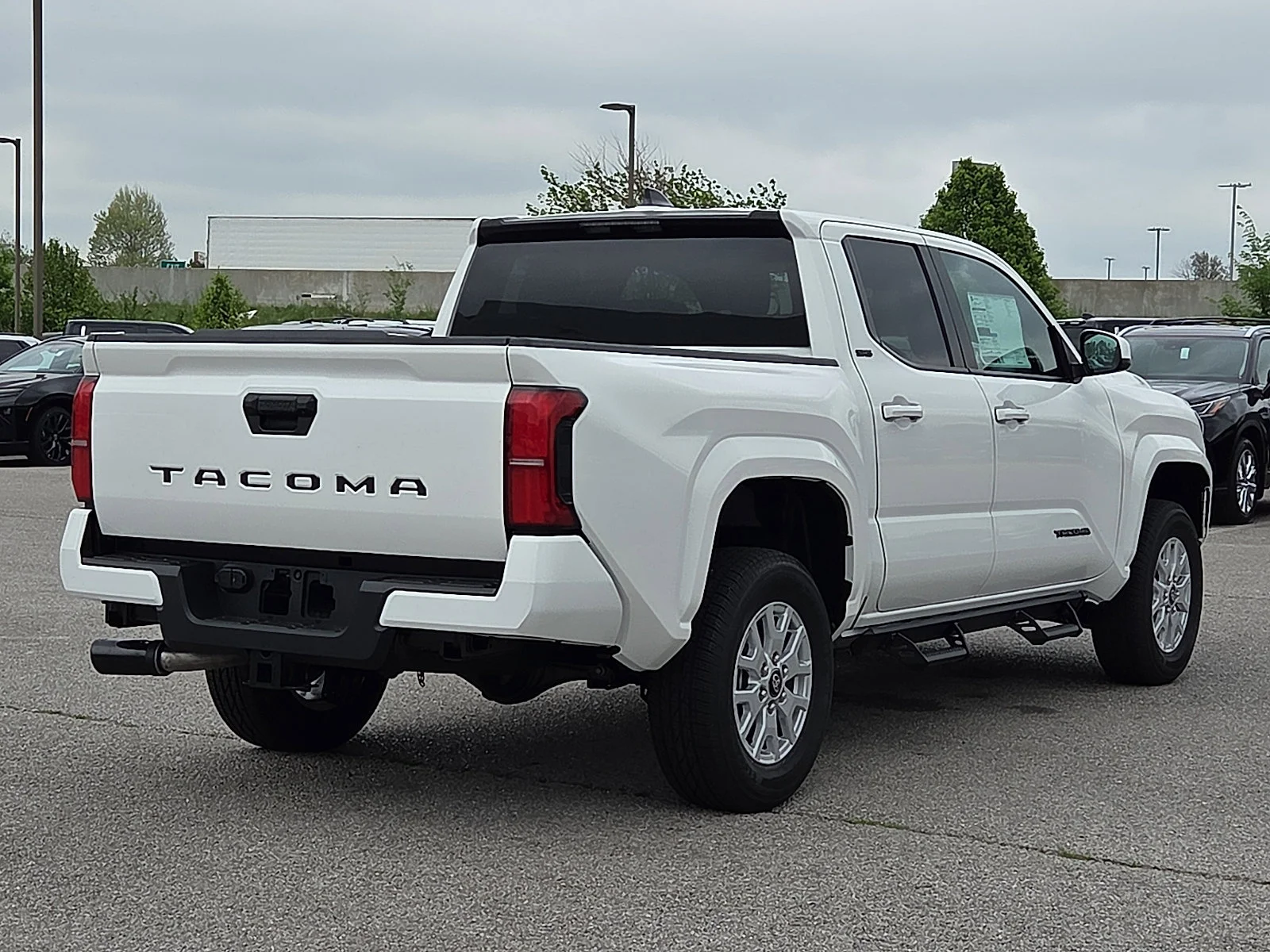 New 2026 Ice Cap Toyota SR5 image 4