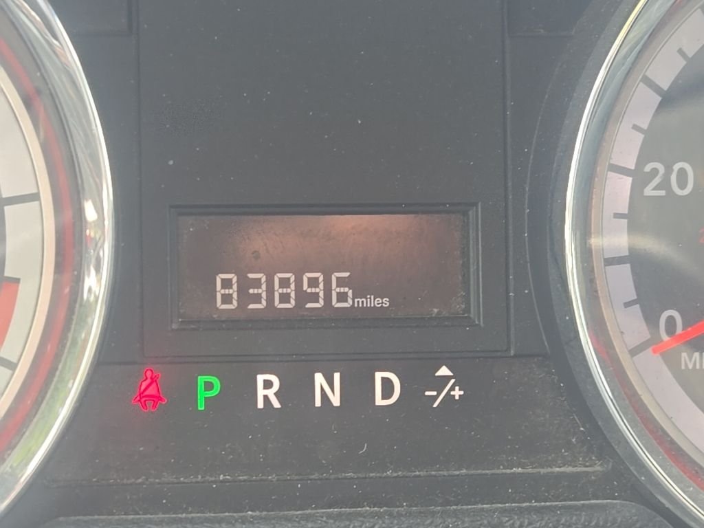 Used 2019 Silver Dodge SXT image 13
