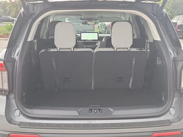 New 2026 Gray Metallic Ford Active image 11