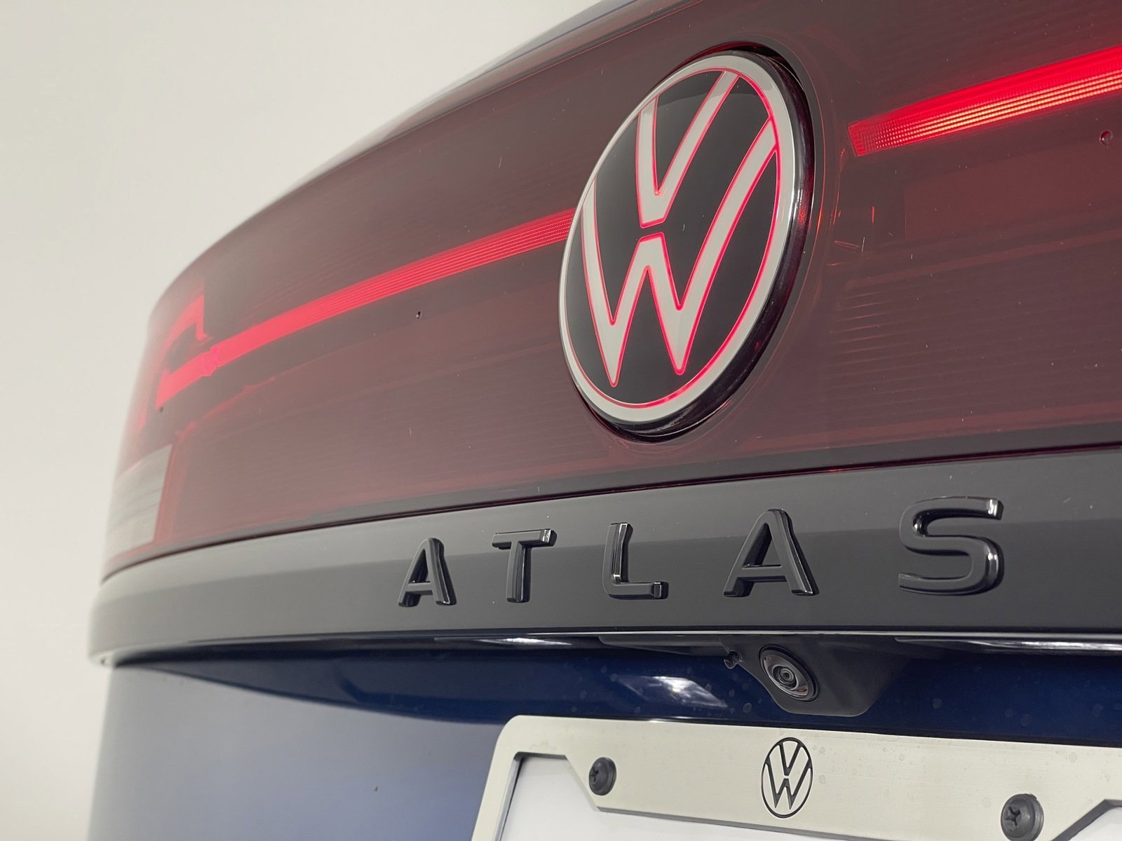 2025 Volkswagen Atlas Cross Sport SEL R-LINE - Photo 16