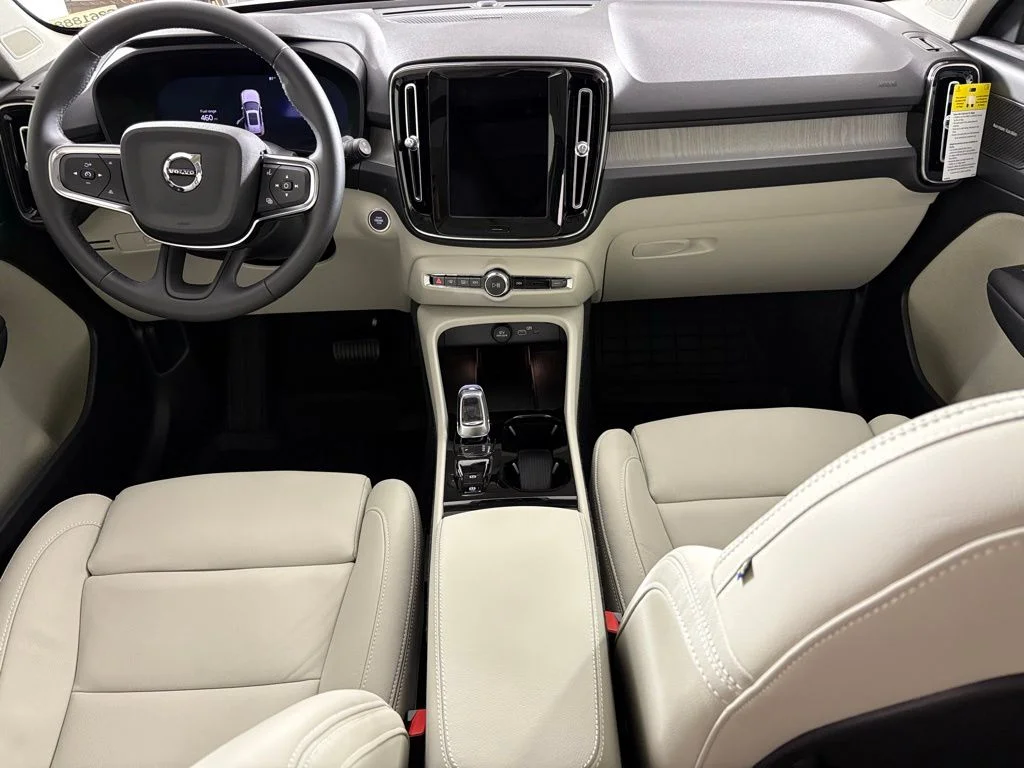 2026 Volvo XC40 Ultra - Photo 32