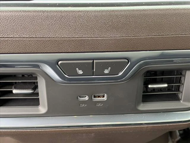 New 2026 Glacier White Tricoat GMC SLT image 22