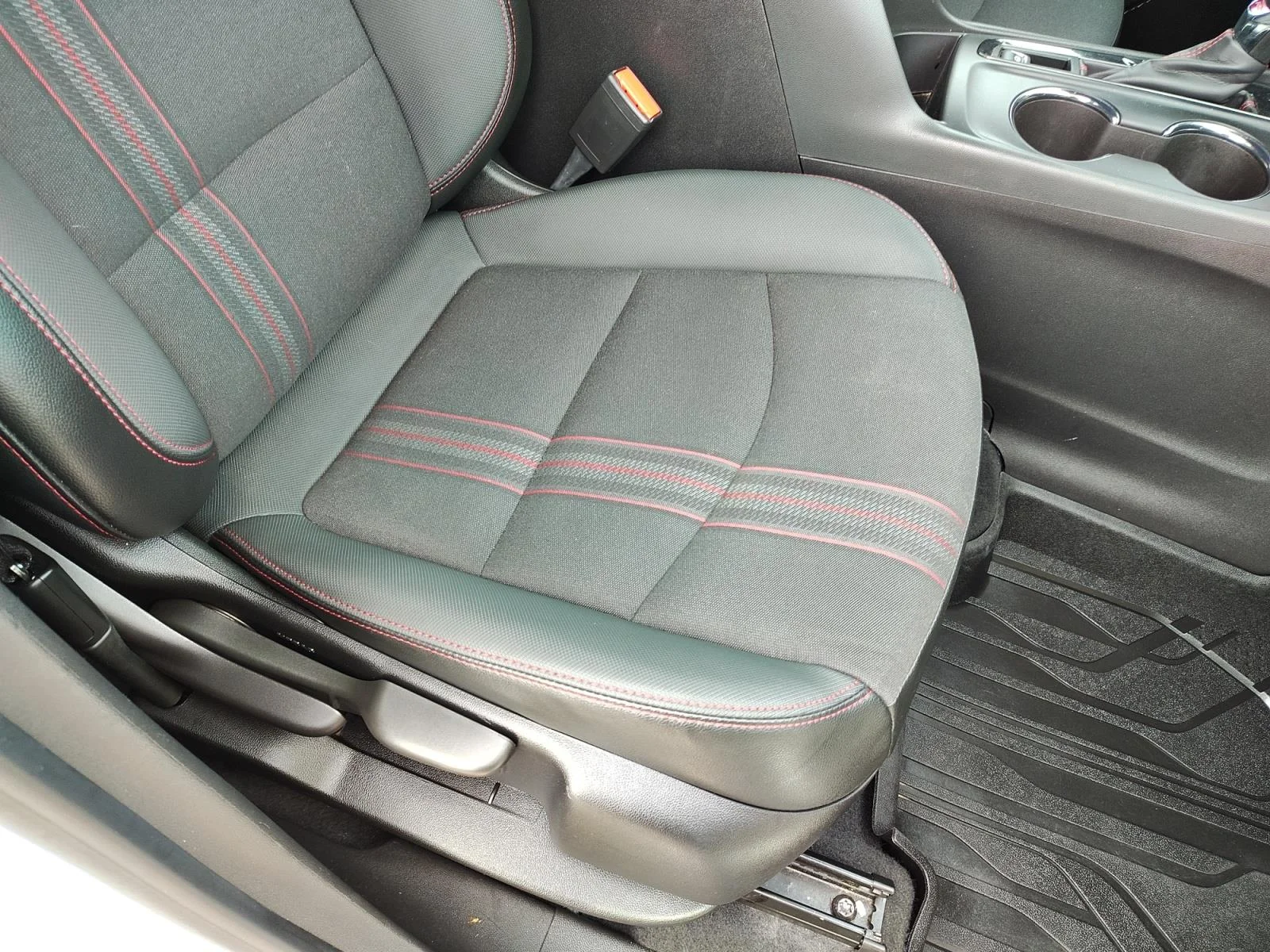 2024 Chevrolet Equinox RS - Photo 28