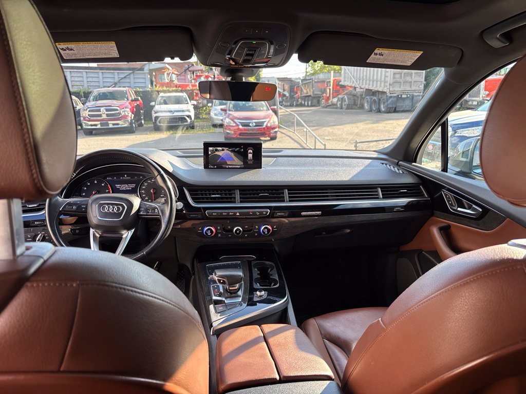 Used 2019 Gray Audi 55 Premium image 22