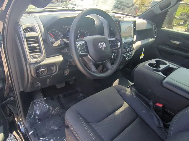 New 2026 Diamond Black Crystal Pearl-Coat Exterior Paint RAM Warlock image 12