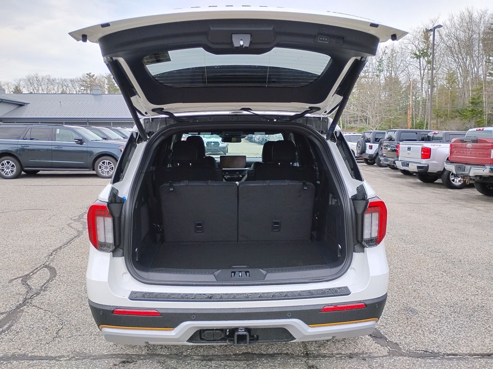 New 2026 Star White Metallic Tri-Coat Ford Tremor® image 10