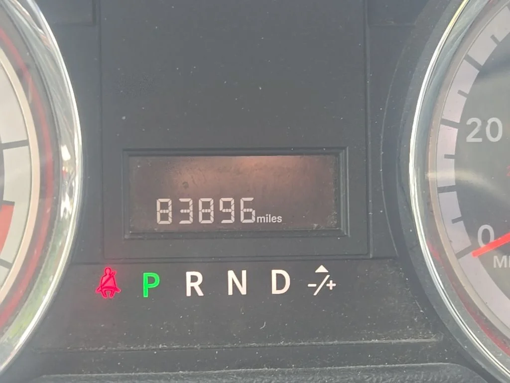 Used 2019 Silver Dodge SXT image 13