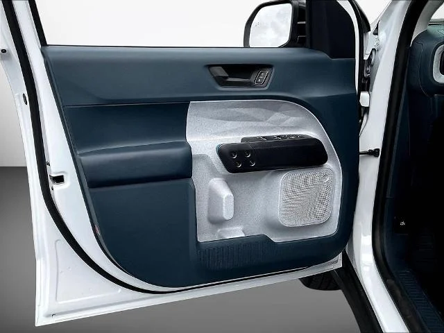 New 2026 Oxford White Ford XLT image 61