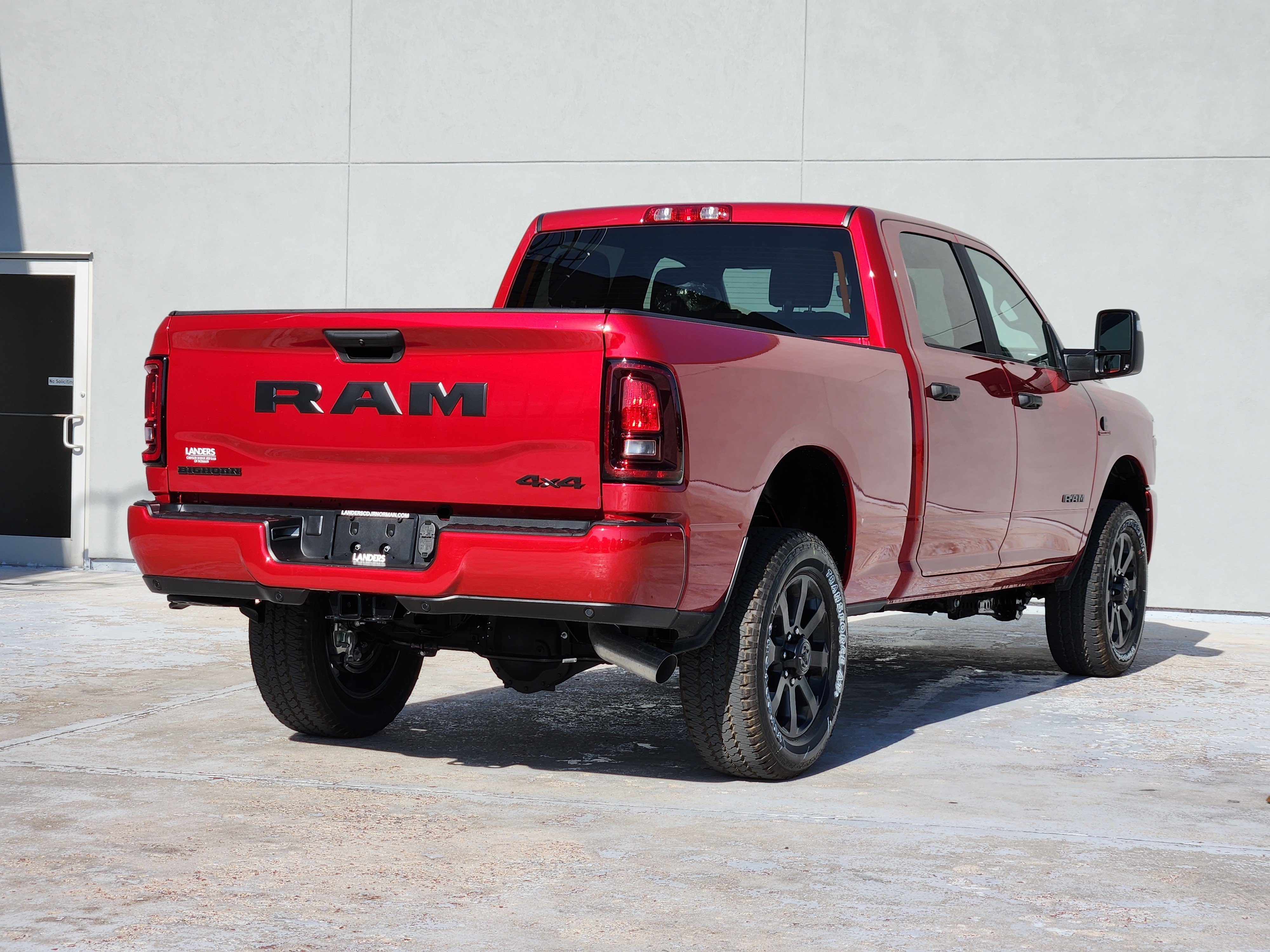 New 2026 Molten Red Pearl-Coat Exterior Paint RAM Big Horn image 4
