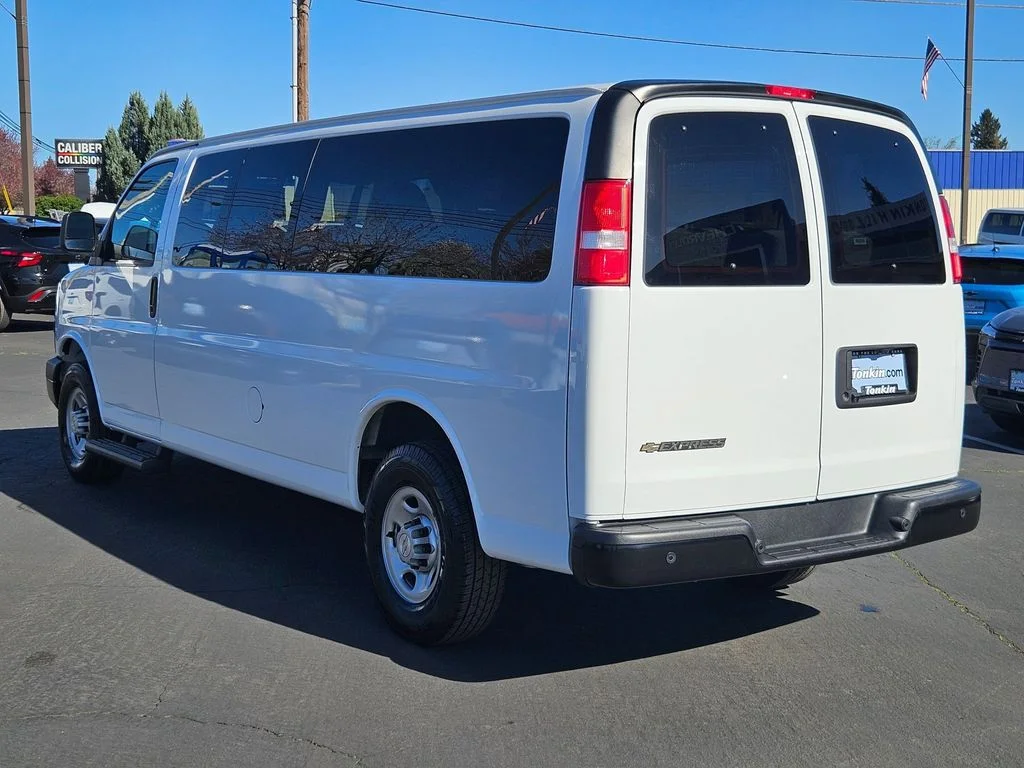 Used 2023 Summit White Chevrolet LS image 4