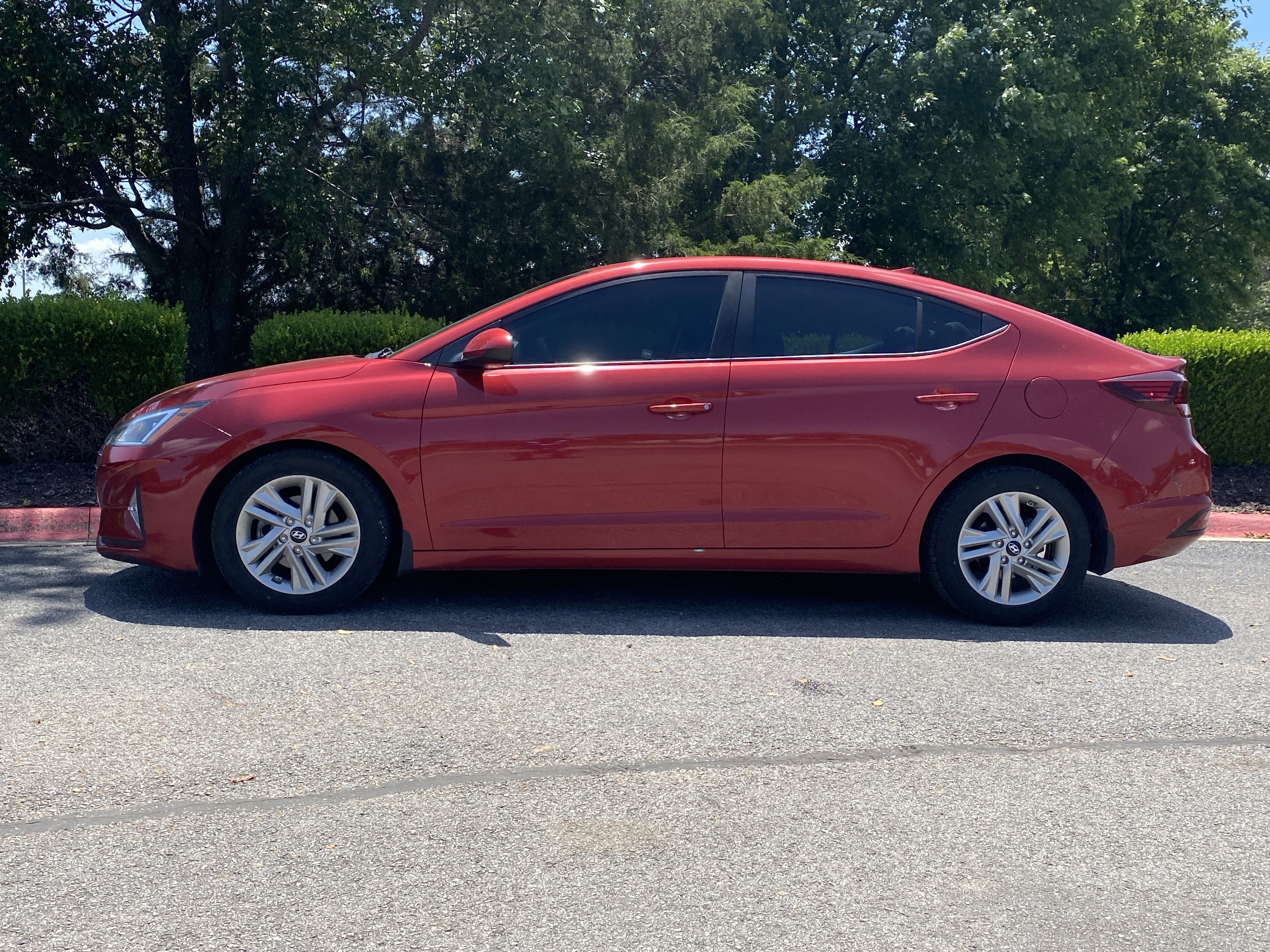 Used 2019 Scarlet Red Hyundai SEL image 7