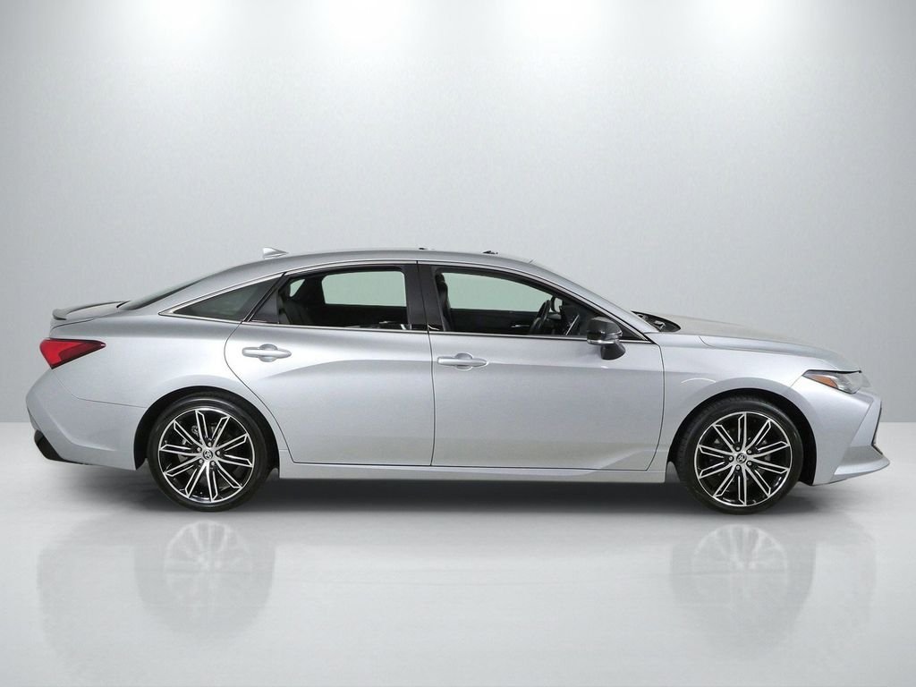 Used 2022 Silver Toyota Touring image 9