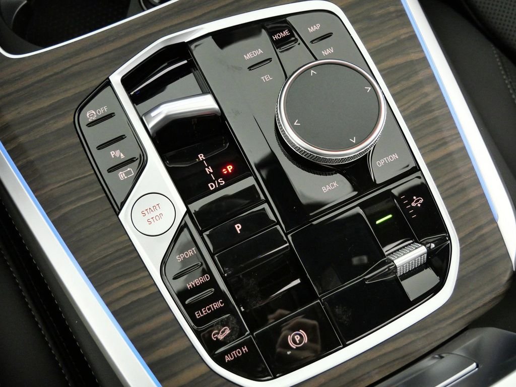 Used 2026 Skyscraper Grey Metallic BMW xDrive50e image 49