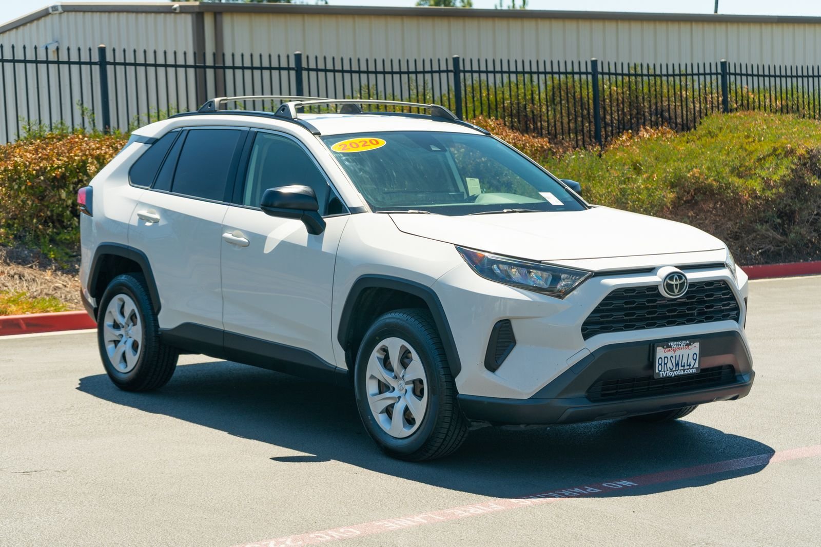 Used 2020 Super White Toyota LE image 3