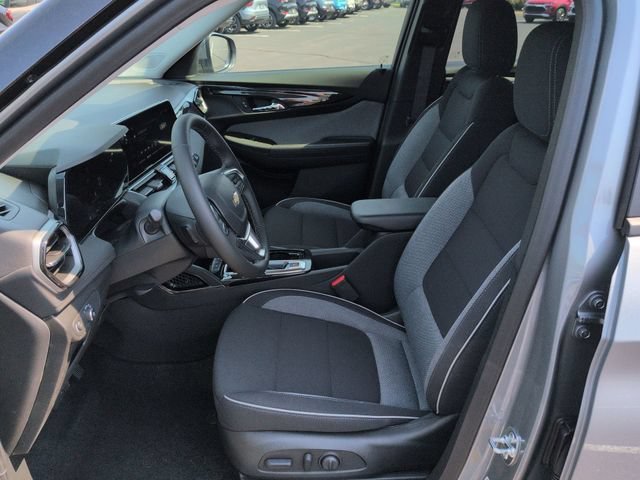 New 2026 Sterling Gray Metallic Chevrolet LT image 21