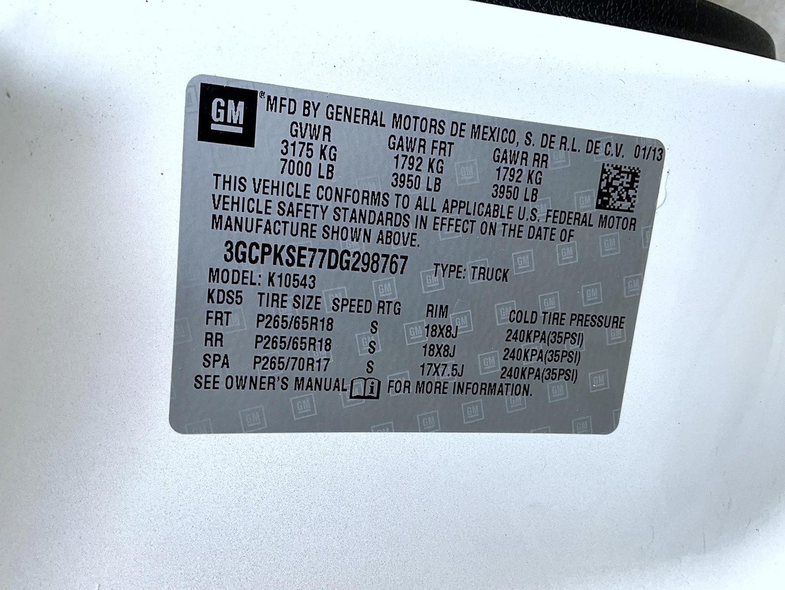 Used 2013 White Chevrolet LT image 28