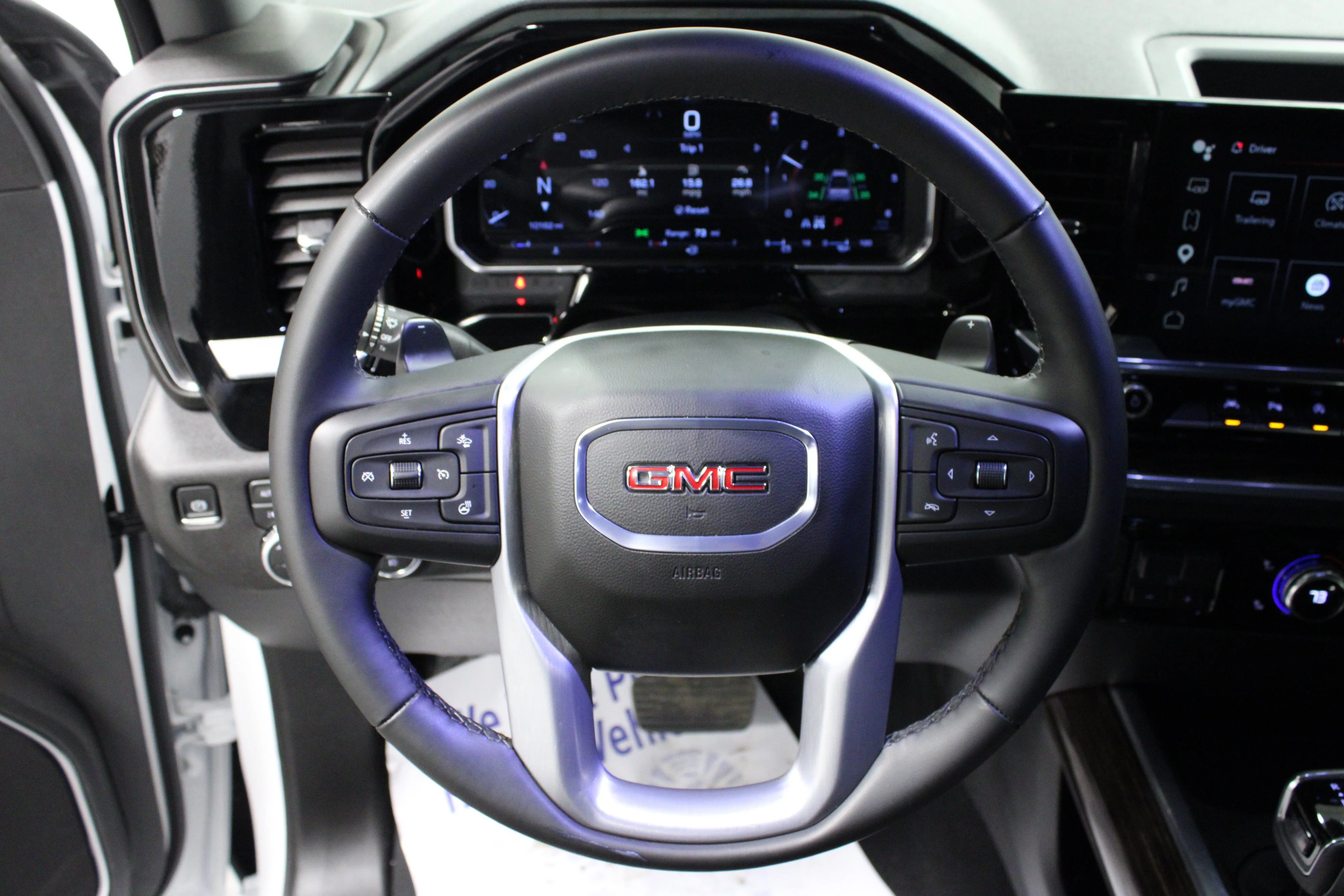 Used 2026 Summit White GMC Elevation image 17