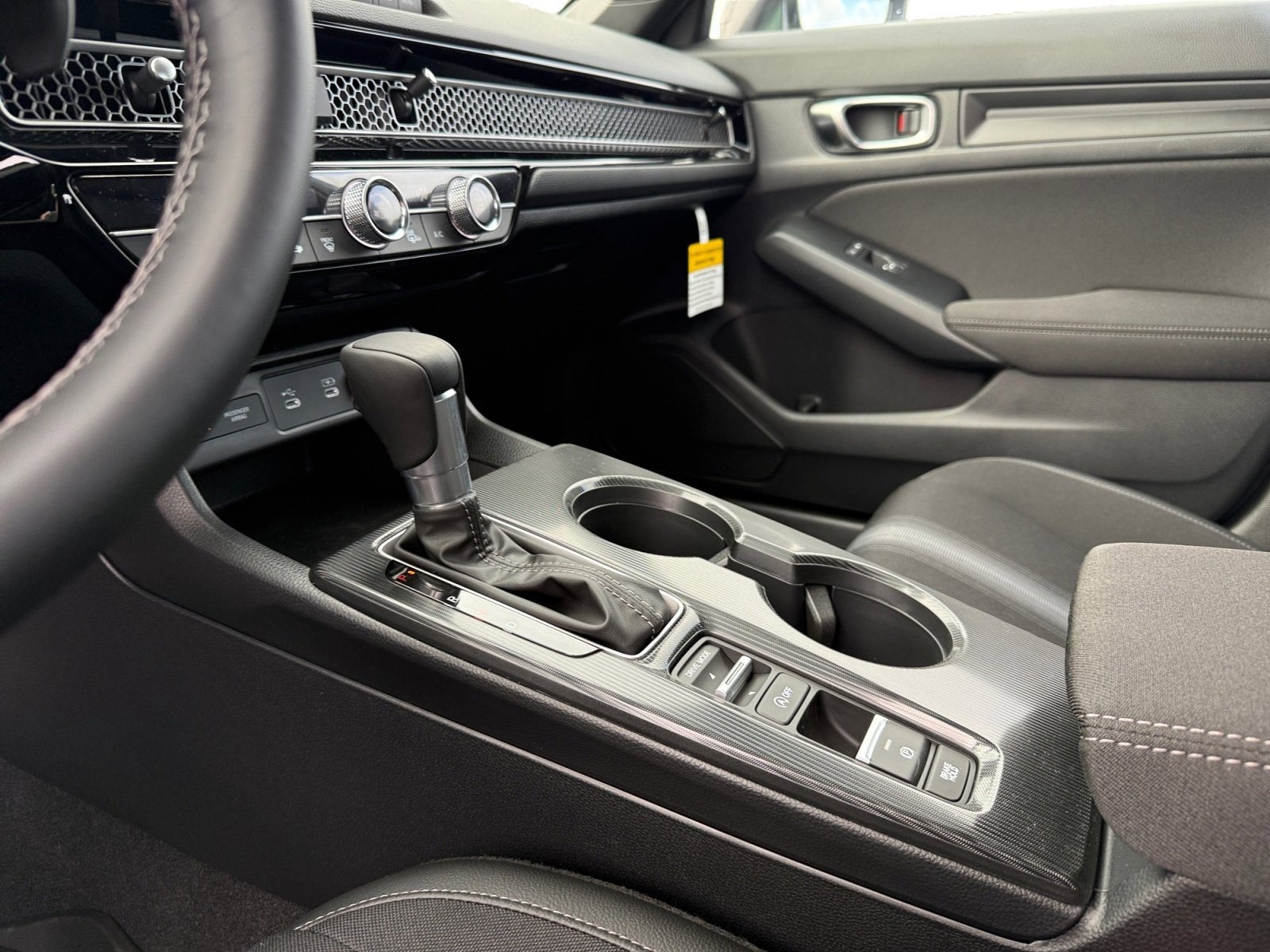 2026 Honda Civic Hatchback Sport - Photo 13