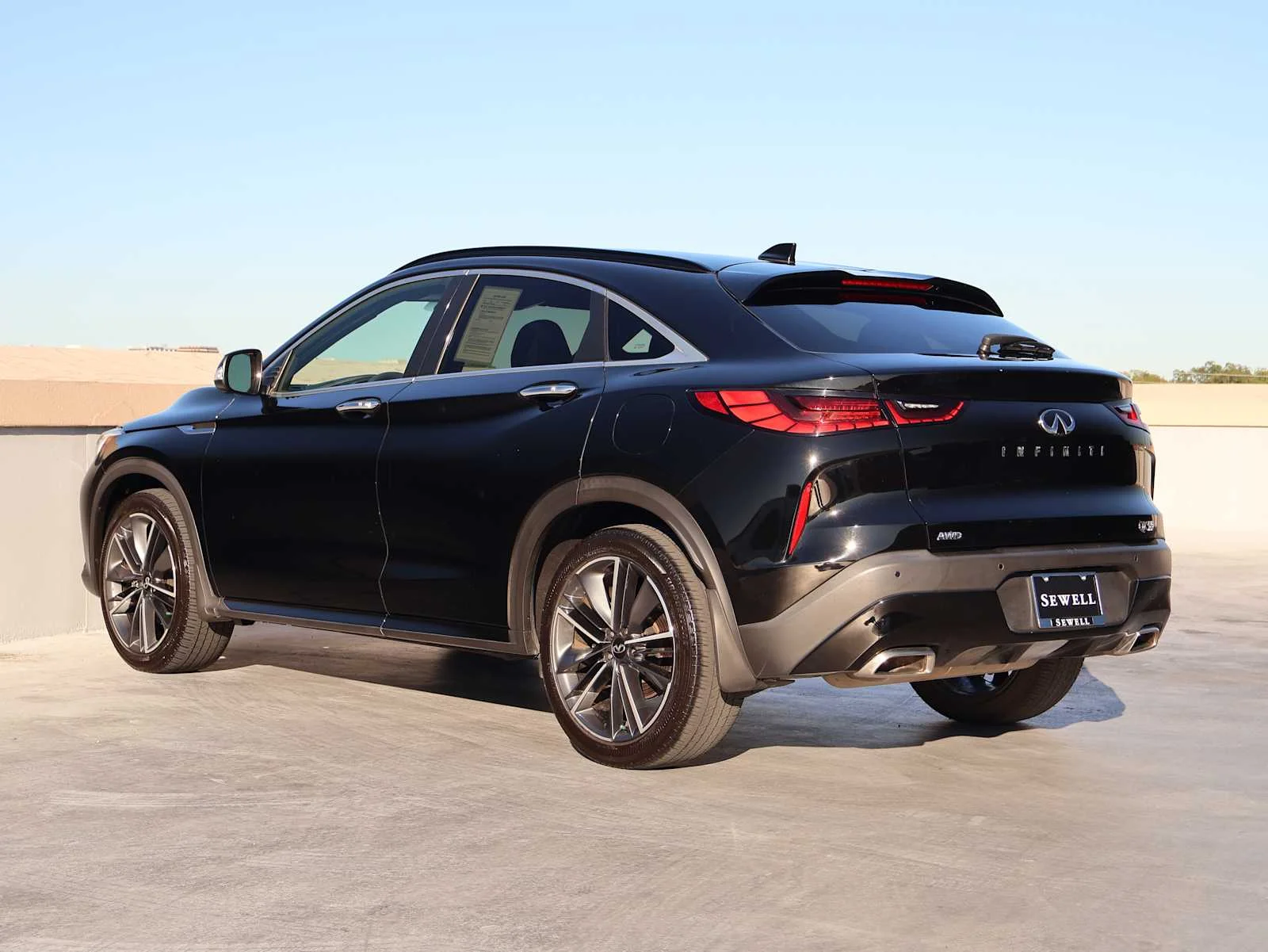 Certified Used 2025 Black Obsidian INFINITI ESSENTIAL image 6