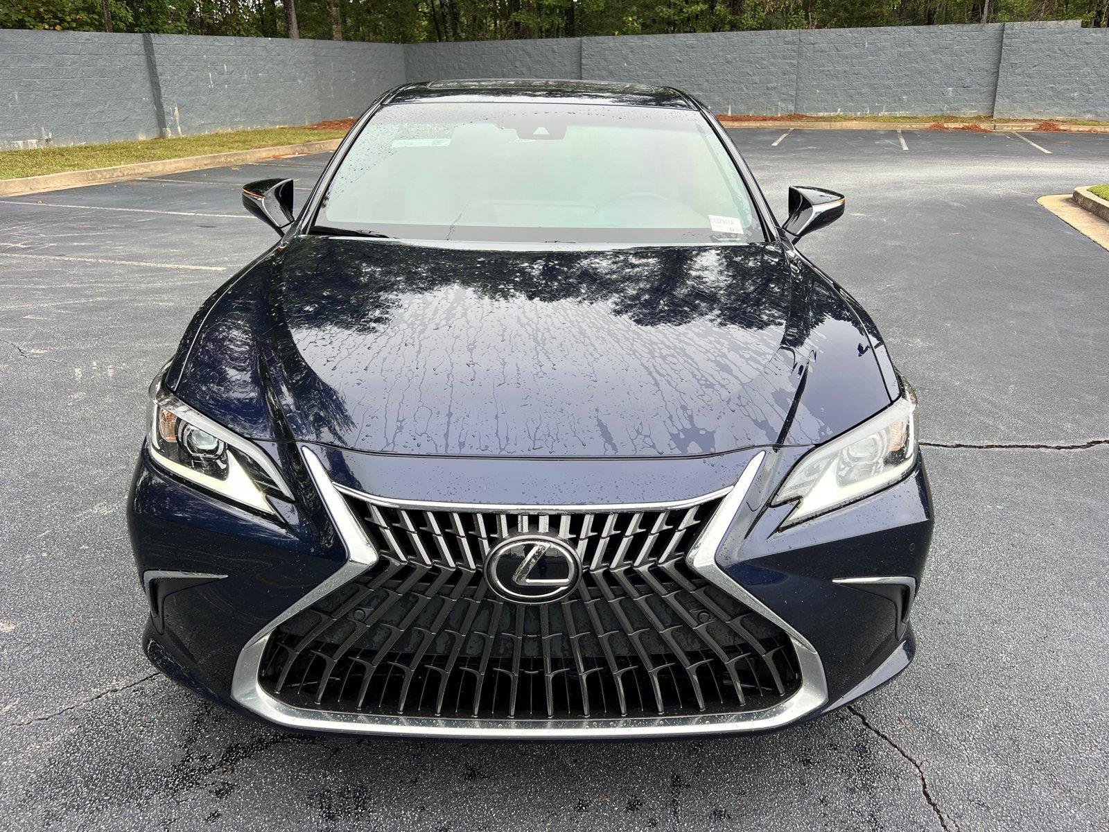 Used 2025 Nightfall Mica Lexus ES 300h image 2