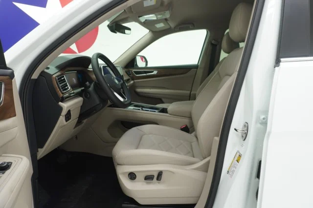 New 2026 Opal White Pearl Volkswagen 2.0T SE image 15