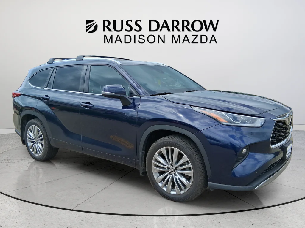 Used 2023  Toyota Platinum image 7