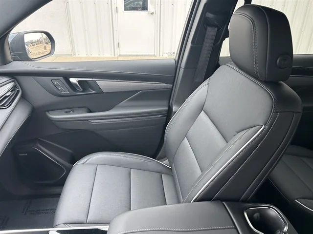 Used 2025 BLUE BUICK Preferred image 16