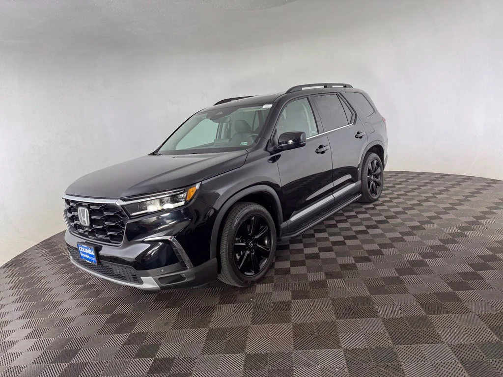 Used 2024  Honda Touring image 9