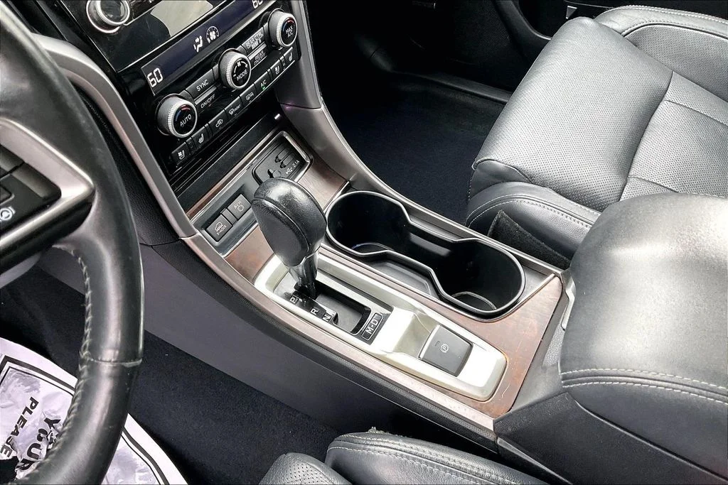 Used 2021 Blue Subaru Touring image 17
