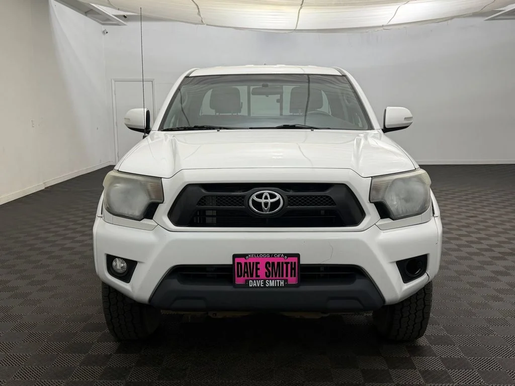 Used 2014 Super White Toyota Base V6 (A5) image 6