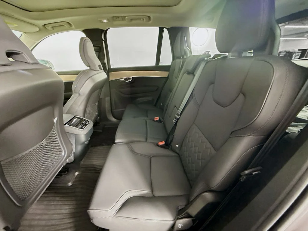 2026 Volvo XC90 Plus - Photo 21