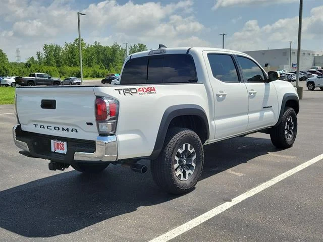 Certified Used 2023 Ice Cap Toyota SR V6 image 34