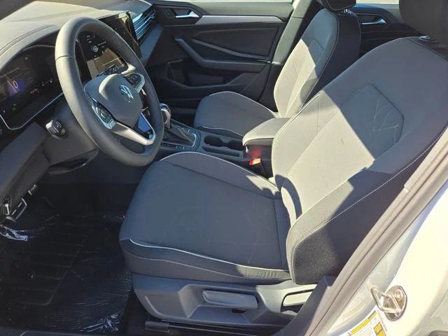 New 2026 White Volkswagen 1.5T Sport image 6