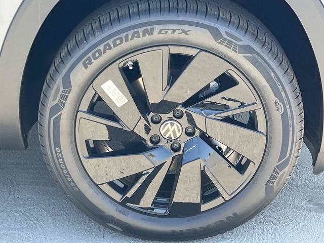 New 2026 Gray Volkswagen SE w/Technology image 32