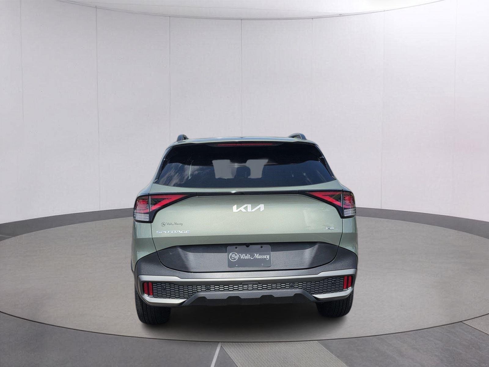 Used 2024 Jungle Green Kia X-Line image 6