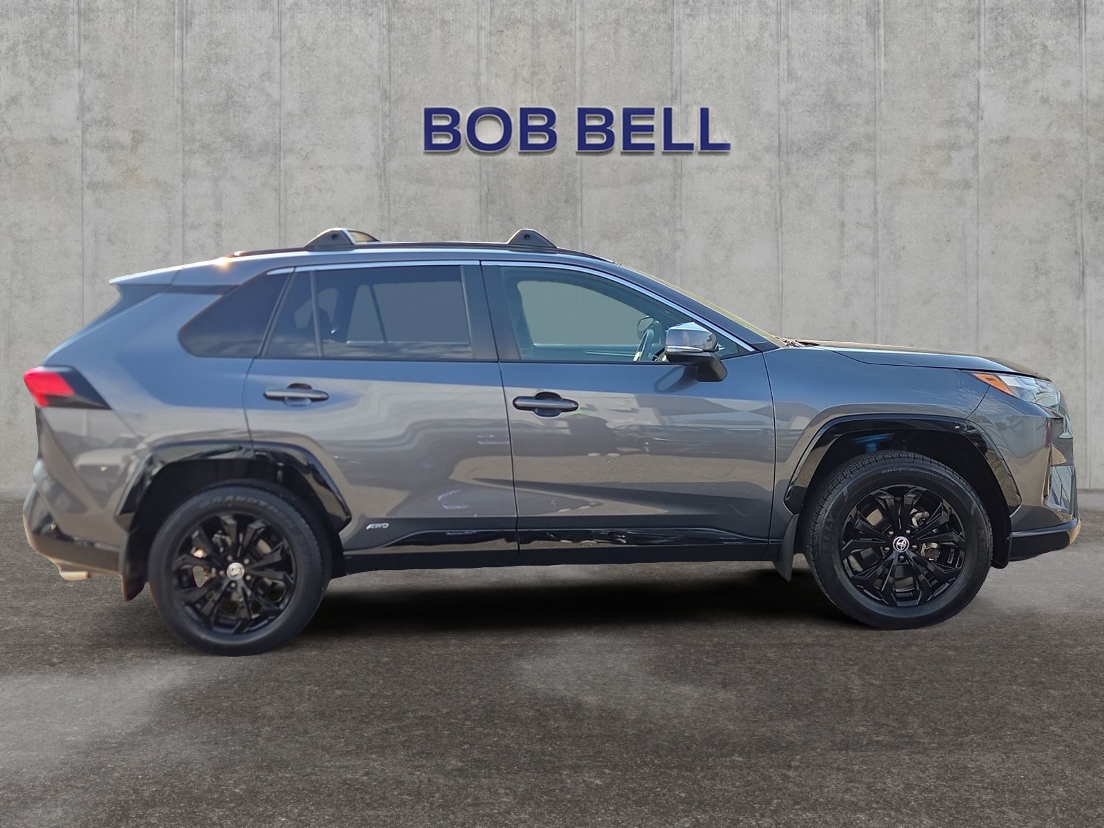 2022 Toyota RAV4 SE - Photo 6