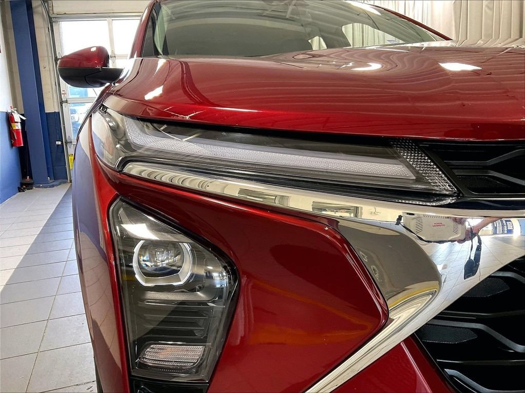 Used 2025 Crimson Metallic Chevrolet LT image 31