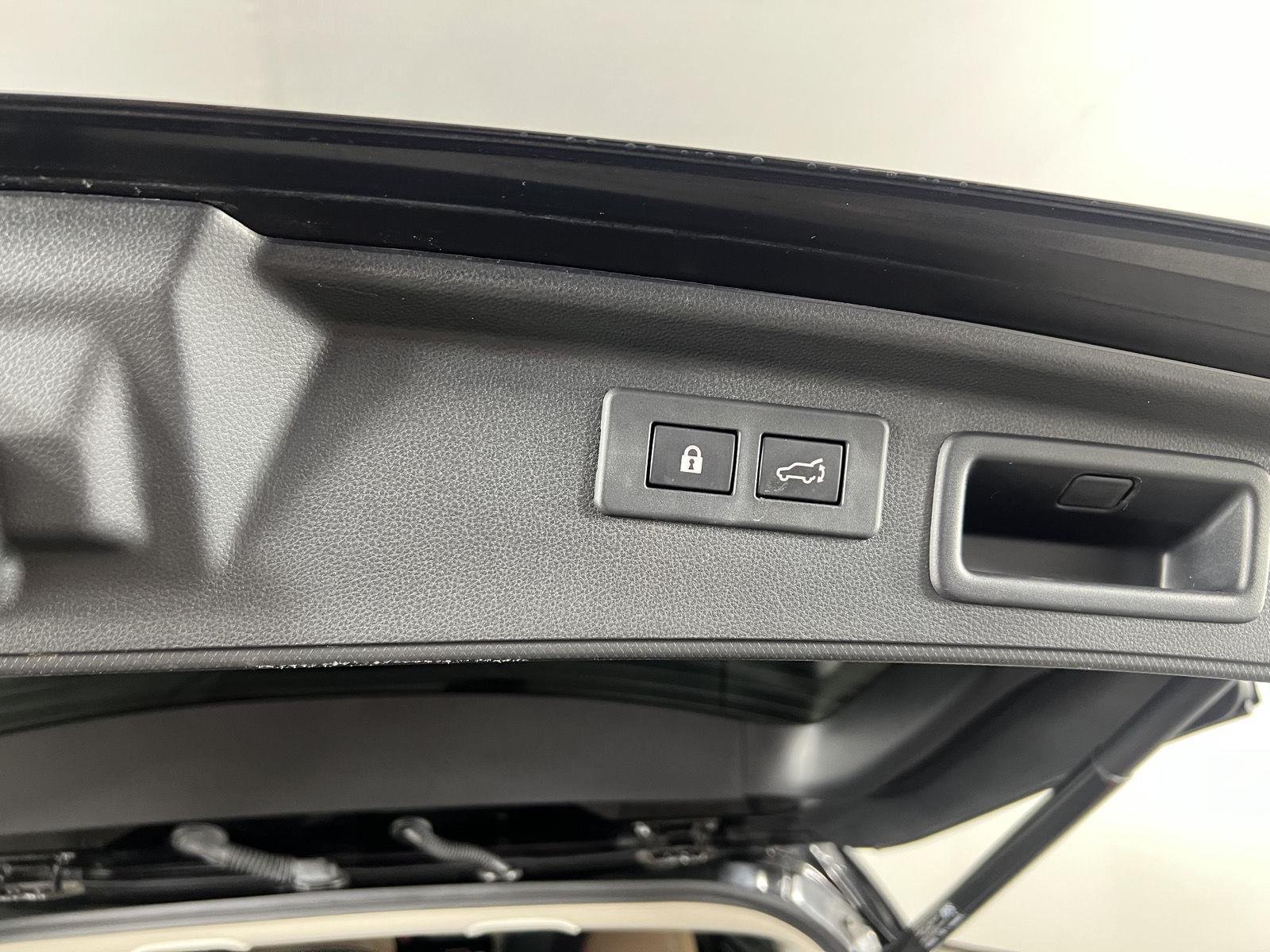 Used 2024 Crystal Black Silica Subaru Touring image 11