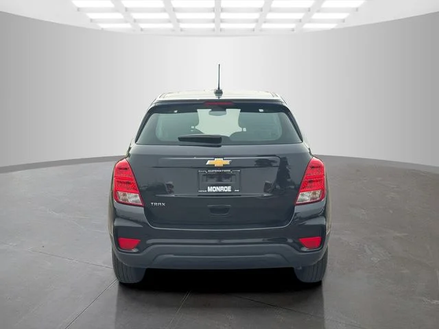 Used 2019 Black Chevrolet LS image 6