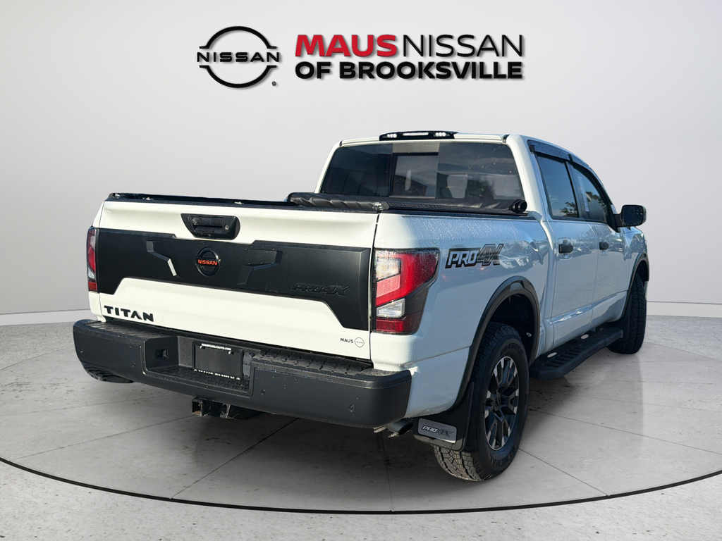 Used 2021 White Nissan PRO-4X image 10