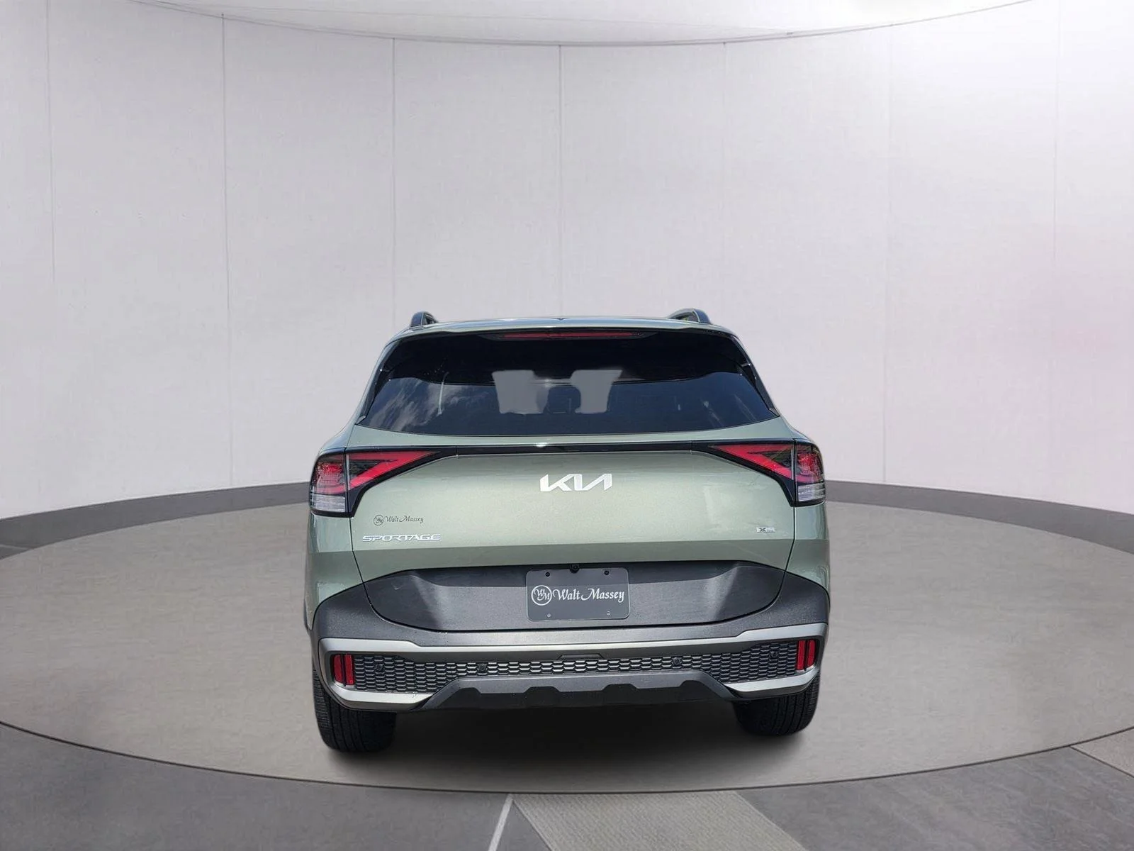 Used 2024 Jungle Green Kia X-Line image 6