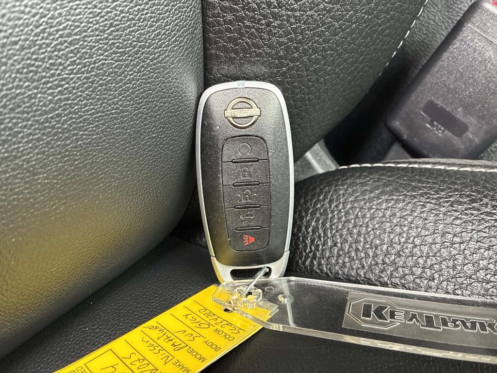 Used 2025 Gray Nissan SL image 9