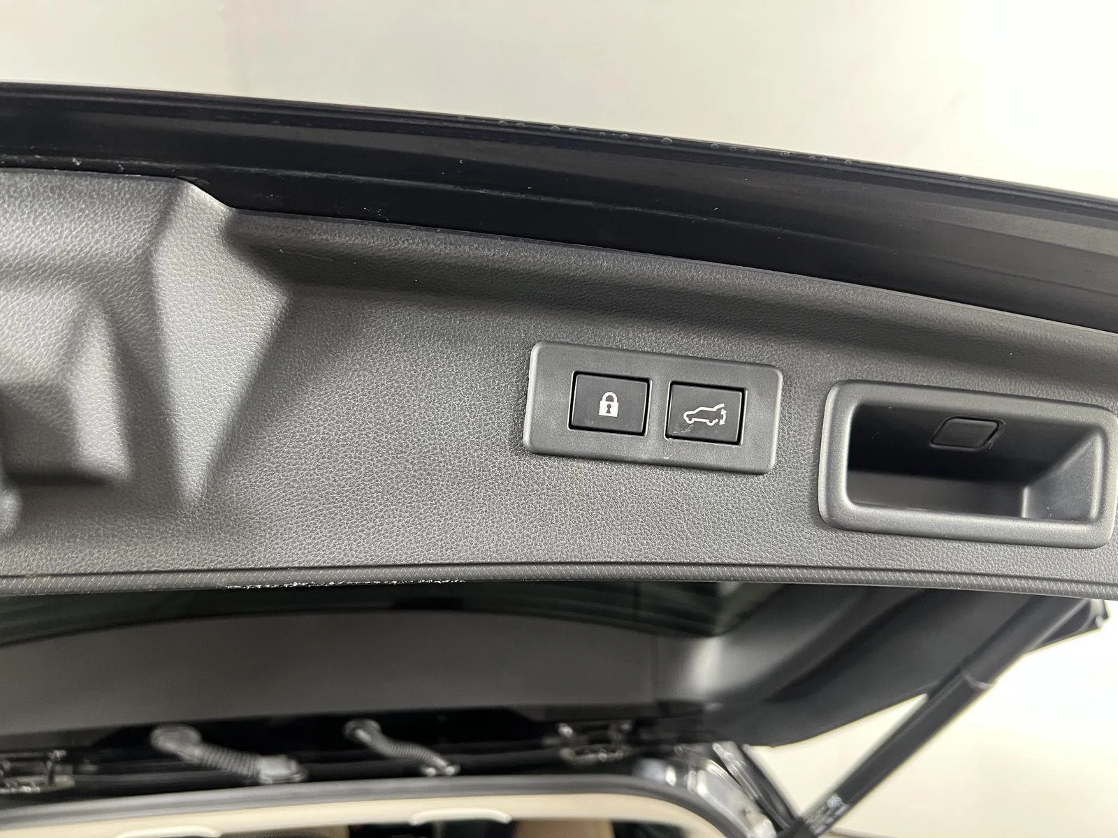 Used 2024 Crystal Black Silica Subaru Touring image 11