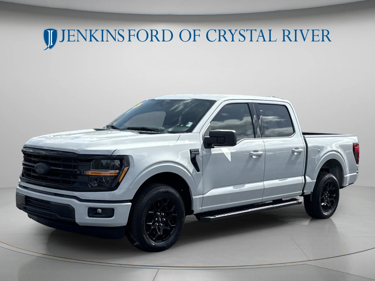 Used 2026 Avalanche Ford XLT image 13