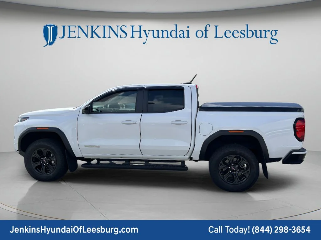 Used 2024 White GMC Elevation image 8